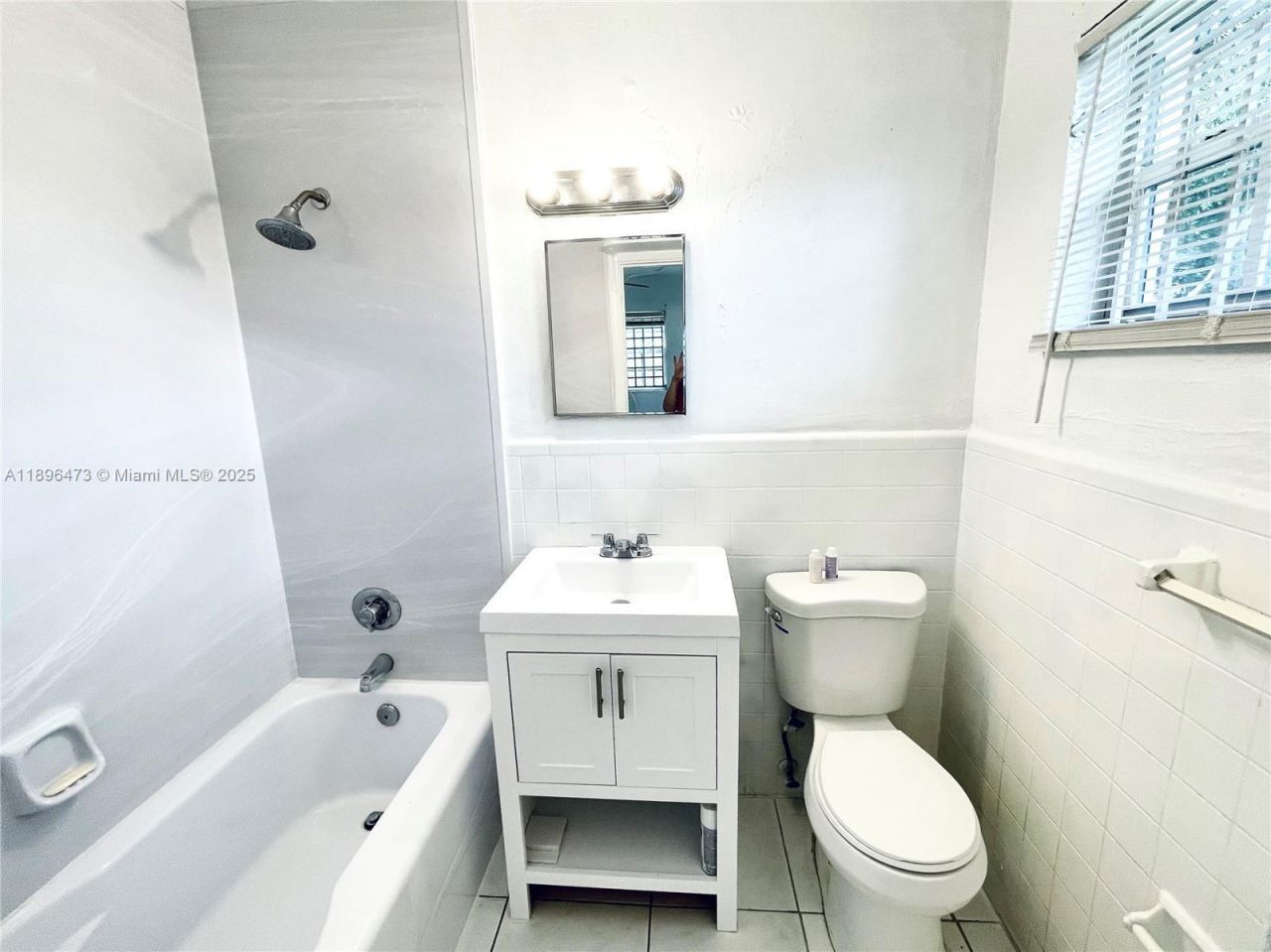 825 NW 9th St, Unit 825, Hallandale Beach, FL 33009 Photo