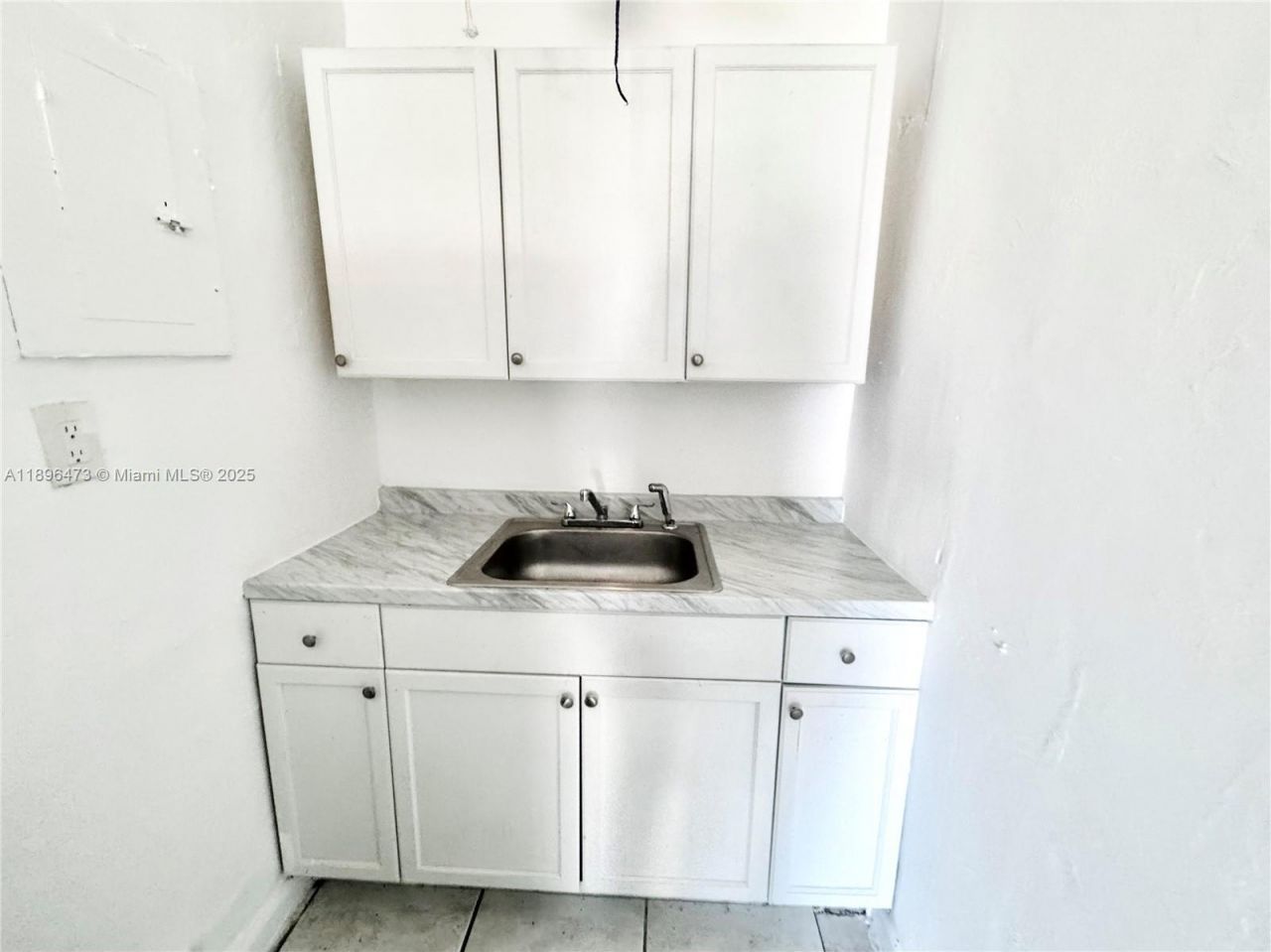 825 NW 9th St, Unit 825, Hallandale Beach, FL 33009 Photo