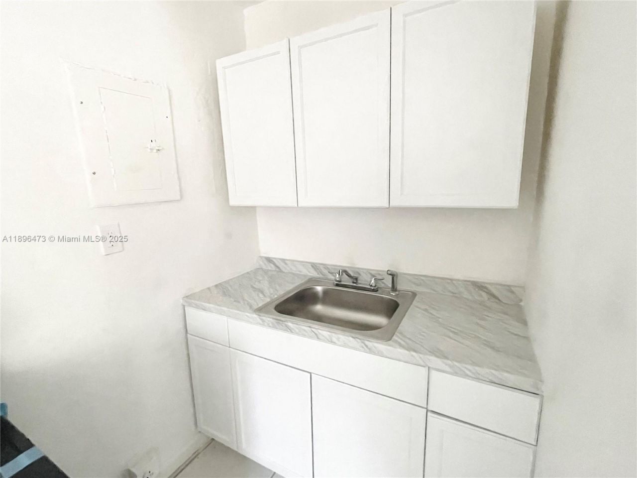 825 NW 9th St, Unit 825, Hallandale Beach, FL 33009 Photo