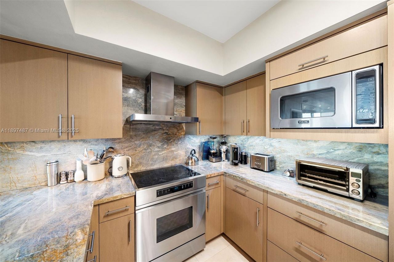 1455 Ocean Dr, Unit 1003, Miami Beach, FL 33139 Photo