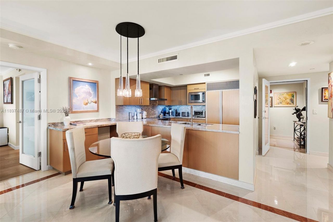 1455 Ocean Dr, Unit 1003, Miami Beach, FL 33139 Photo