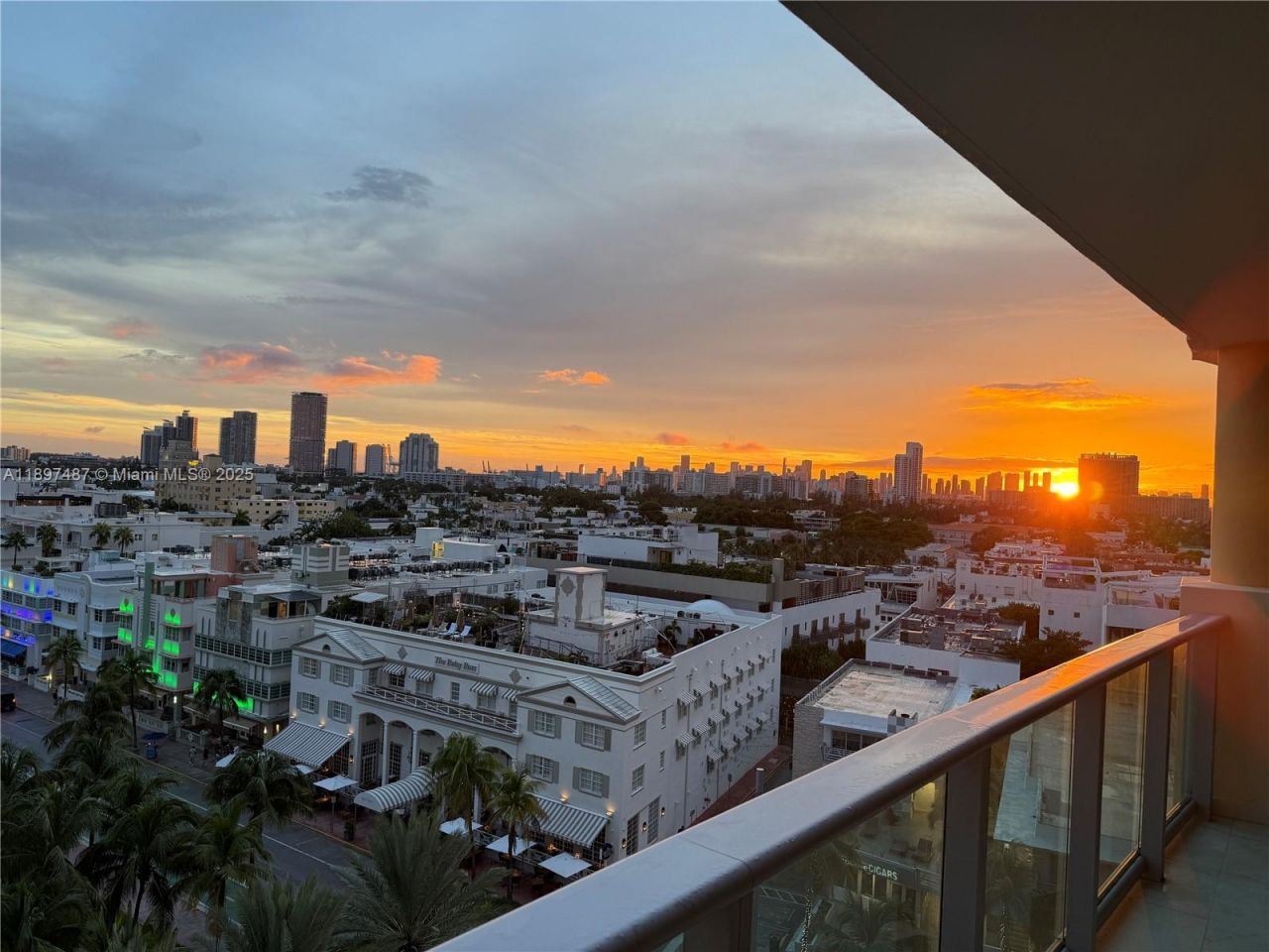 1455 Ocean Dr, Unit 1003, Miami Beach, FL 33139 Photo