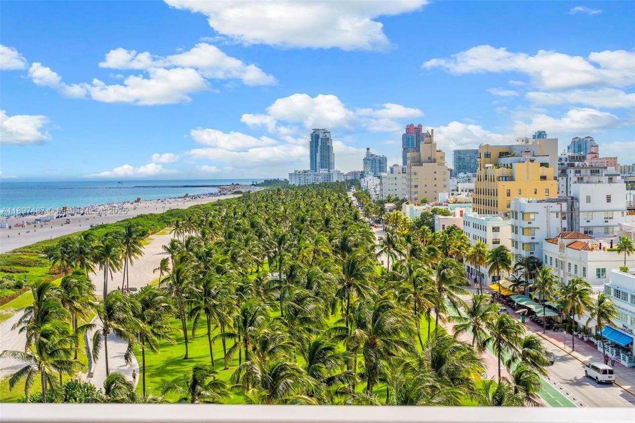 1455 Ocean Dr, Unit 1003, Miami Beach, FL 33139 Photo