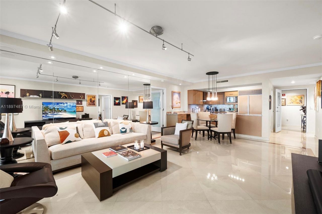 1455 Ocean Dr, Unit 1003, Miami Beach, FL 33139 Photo