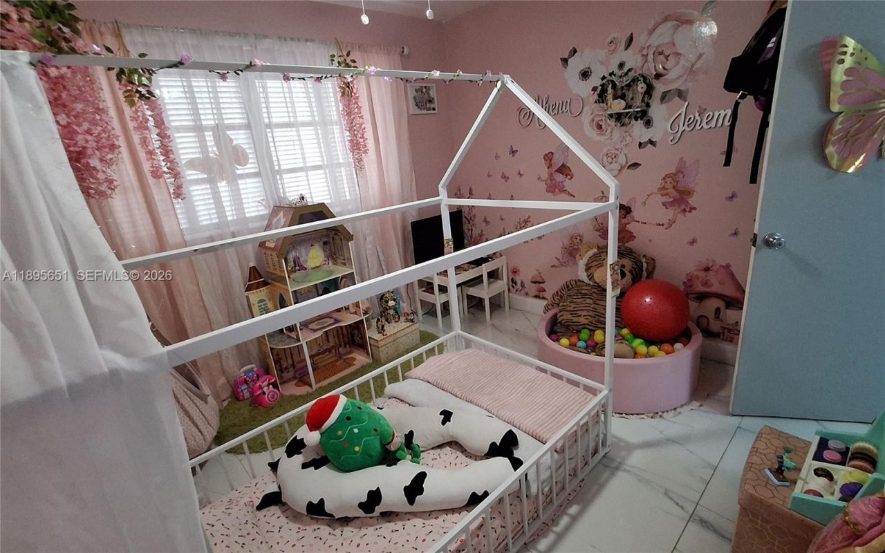 10305 SW 149th Ter, Miami, FL 33176 Photo