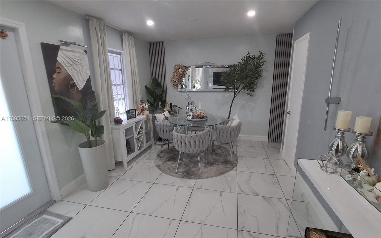 10305 SW 149th Ter, Miami, FL 33176 Photo