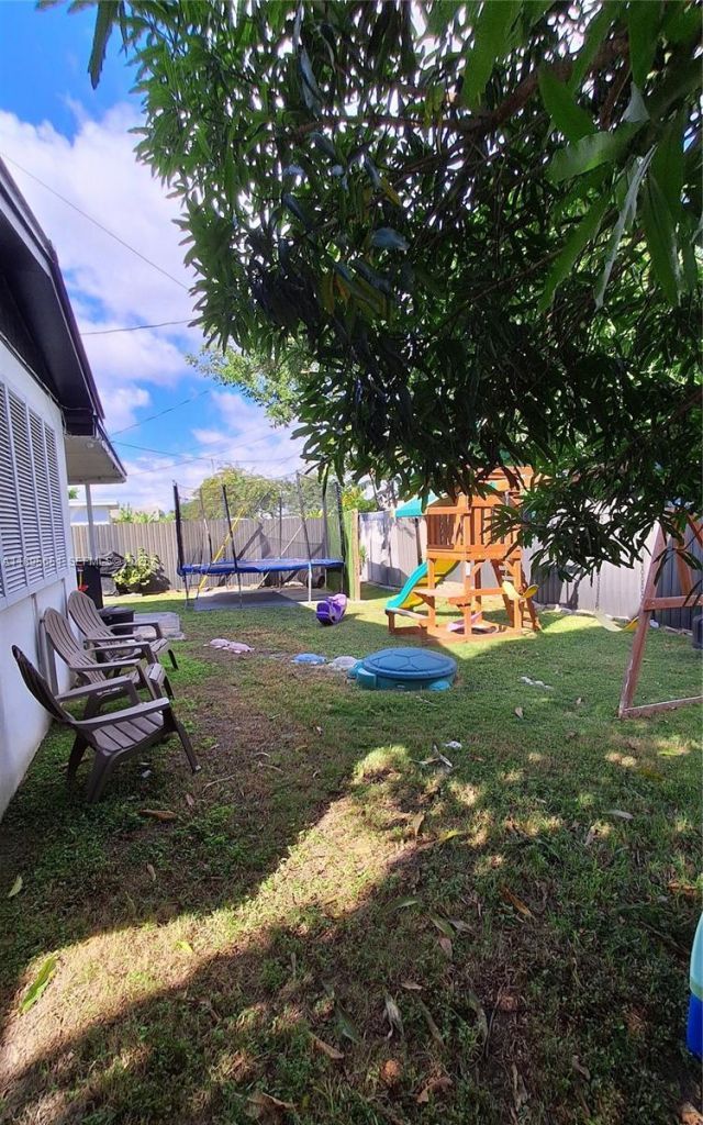 10305 SW 149th Ter, Miami, FL 33176 Photo