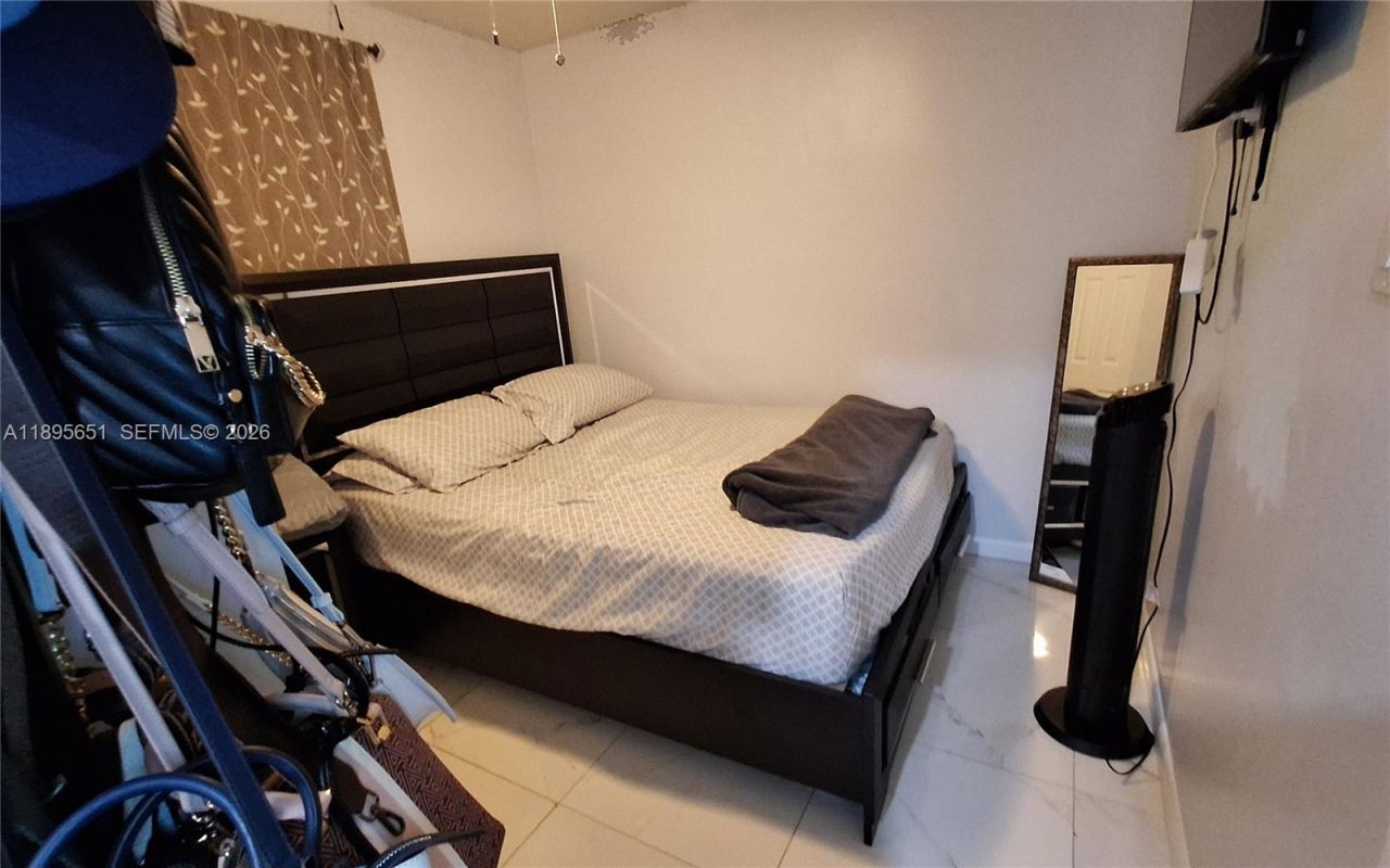 10305 SW 149th Ter, Miami, FL 33176 Photo