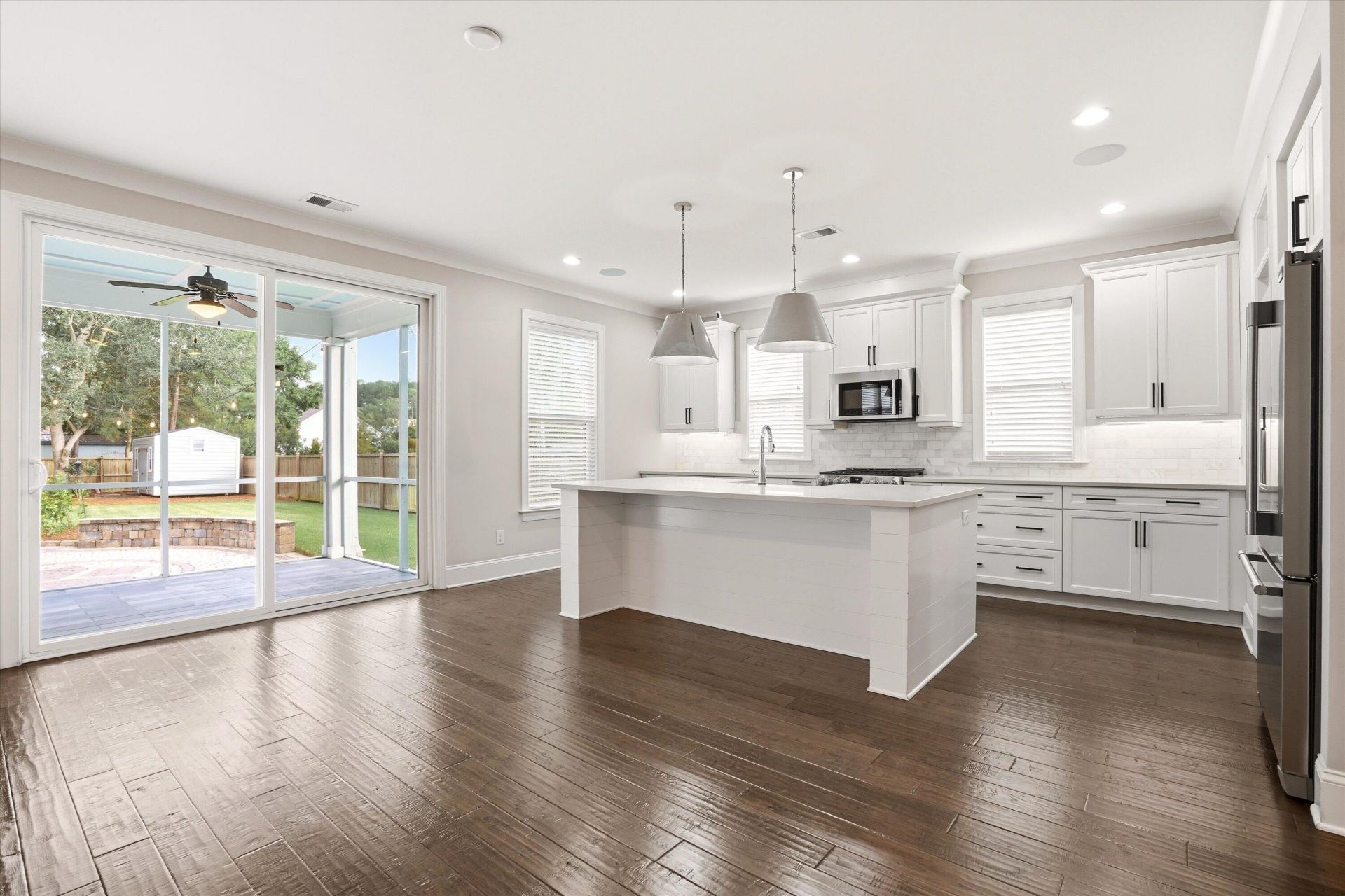 4019 Cascades Thrust Photo 14