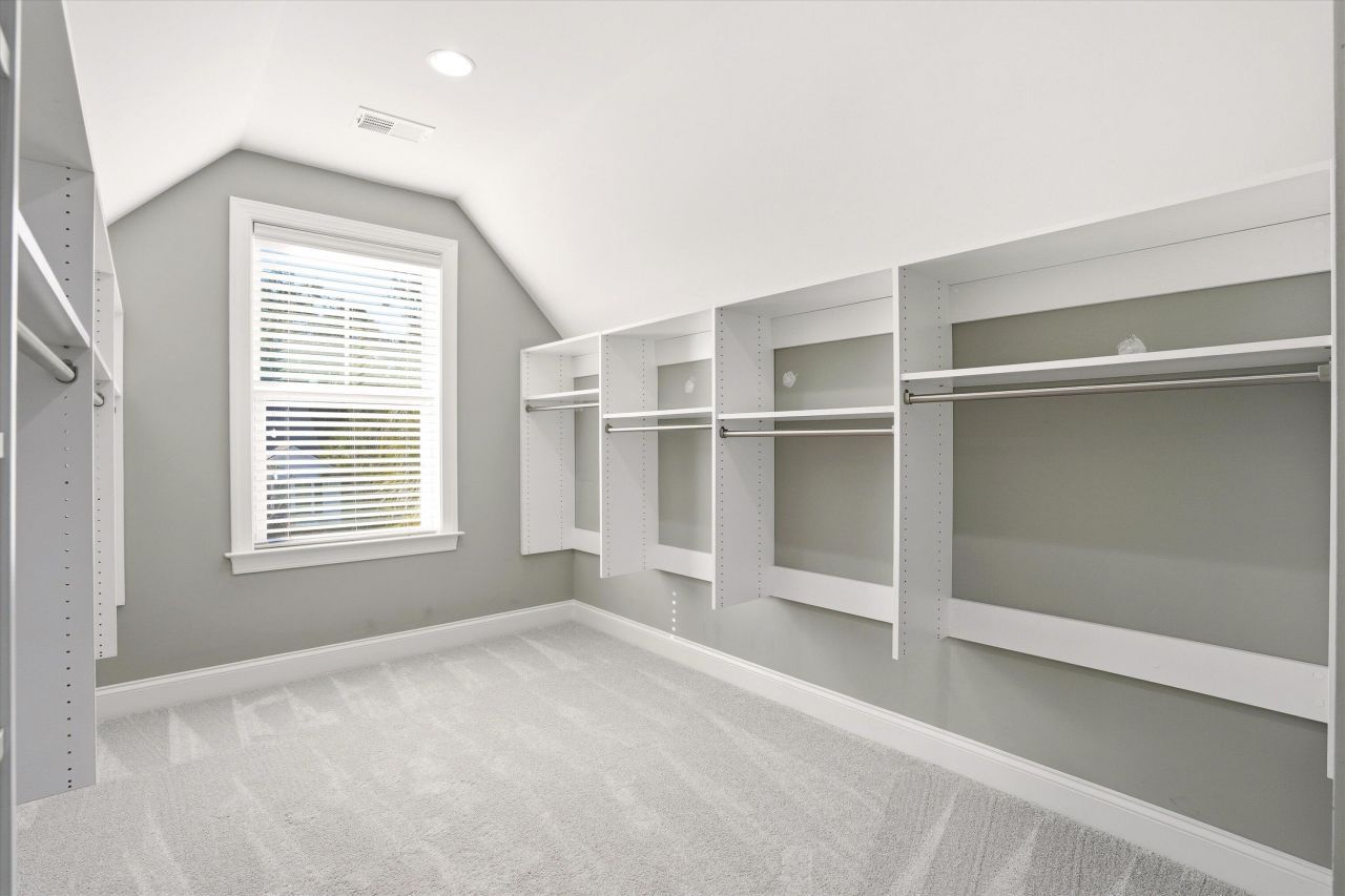 4019 Cascades Thrust Photo 23