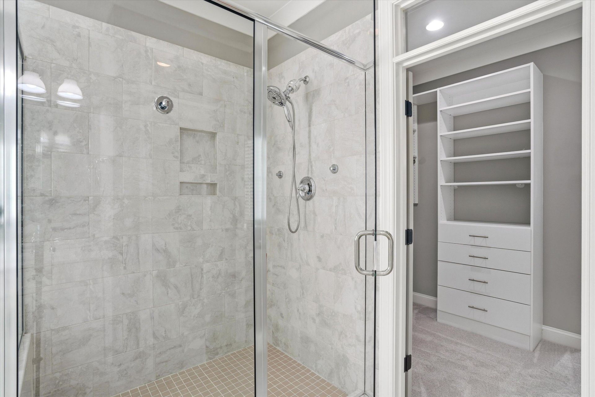 4019 Cascades Thrust Photo 23