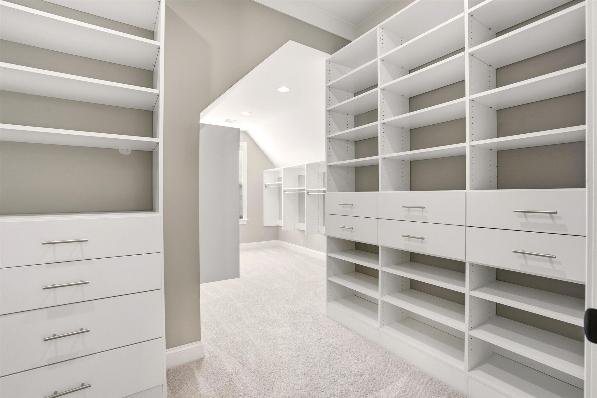 4019 Cascades Thrust Photo 24