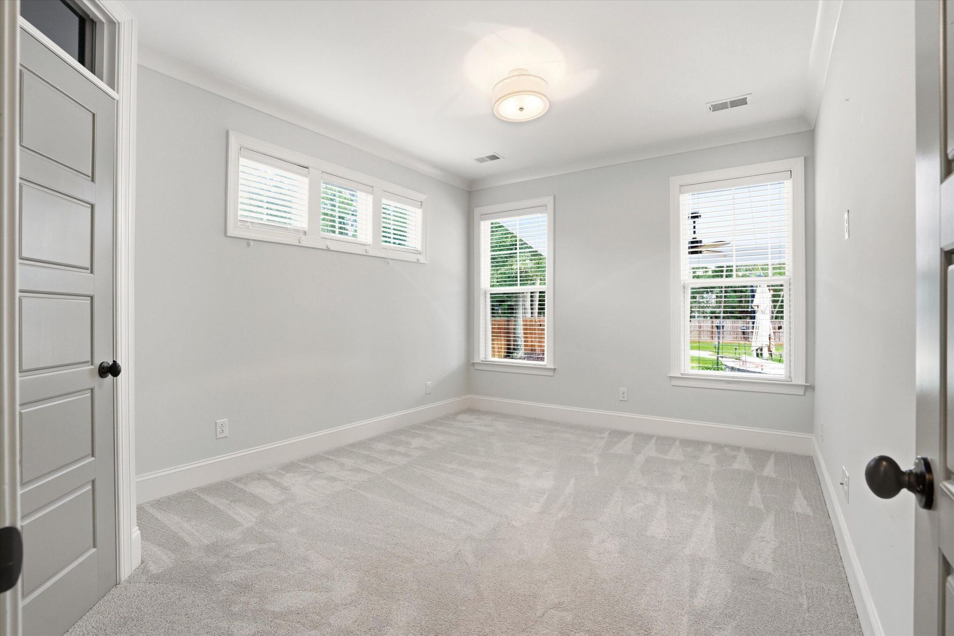 4019 Cascades Thrust Photo 29