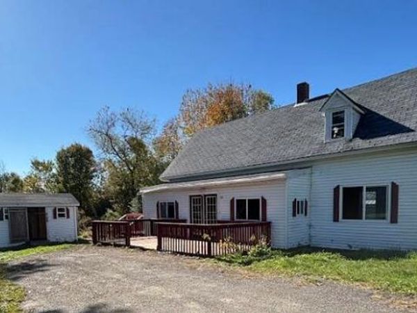 50 Pleasant Street, Hartland, ME 04943