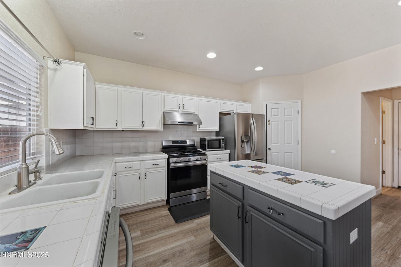 9920 Grand Falls Drive, Reno, NV 89506 Photo