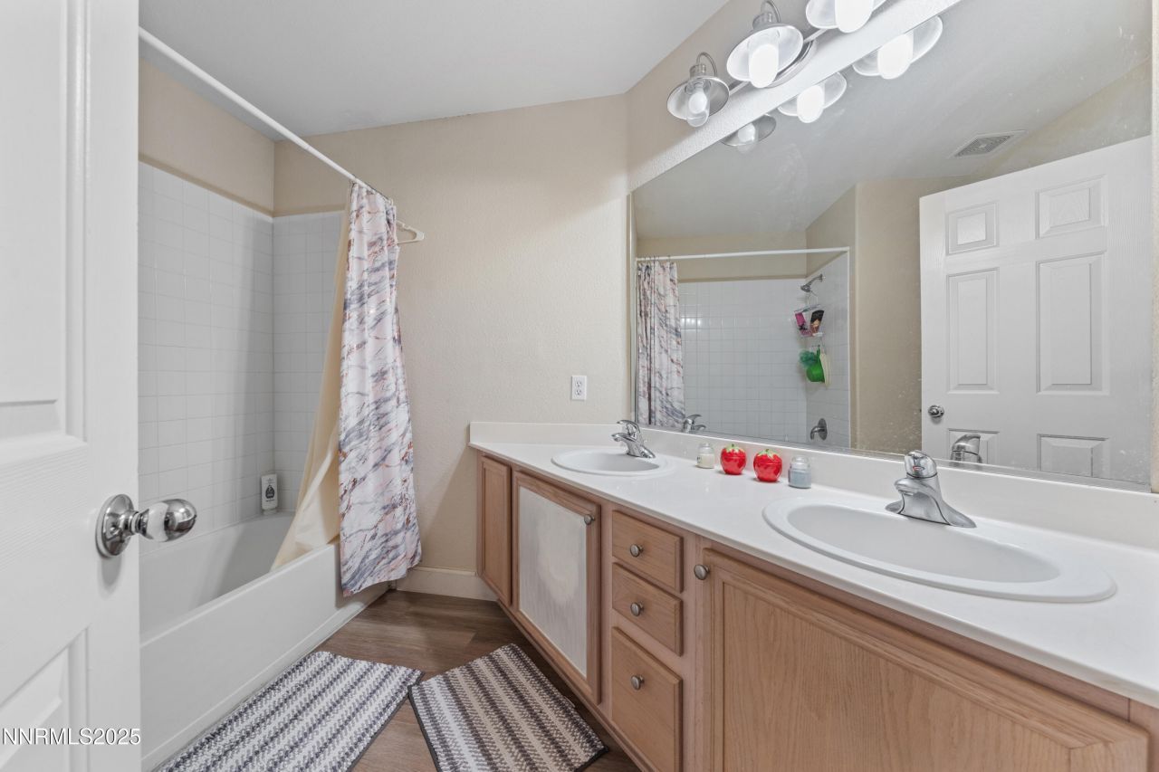 9920 Grand Falls Drive, Reno, NV 89506 Photo