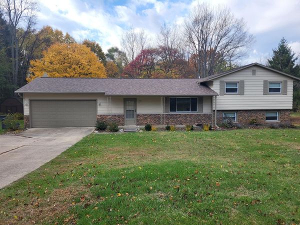2710 Weaver Road, Niles, MI 49120