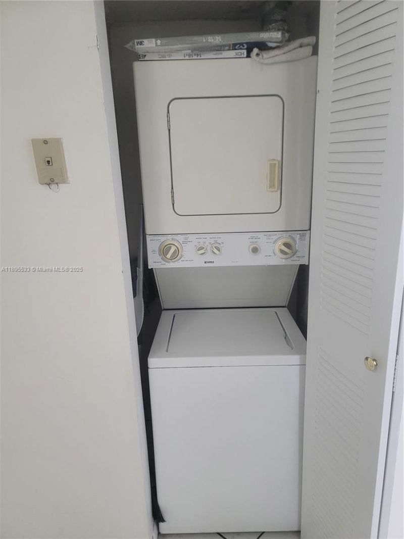 2600 Collins Ave, Unit 509, Miami Beach, FL 33140 Photo