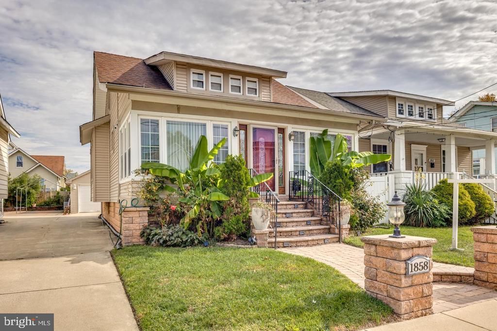 1858 47th Street, Pennsauken, NJ 08110 Main Photo