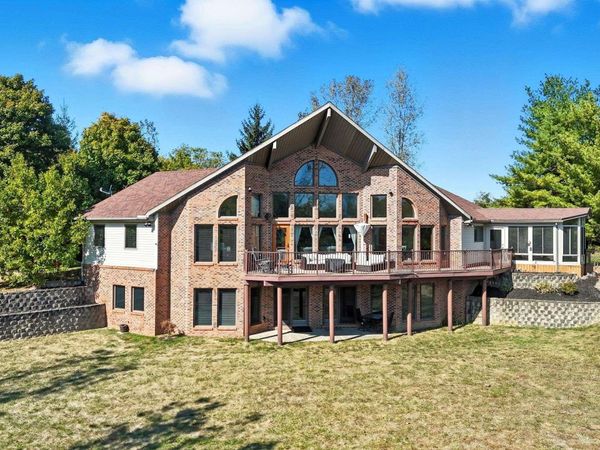 2300 S Eighth Street, Upland, IN 46989