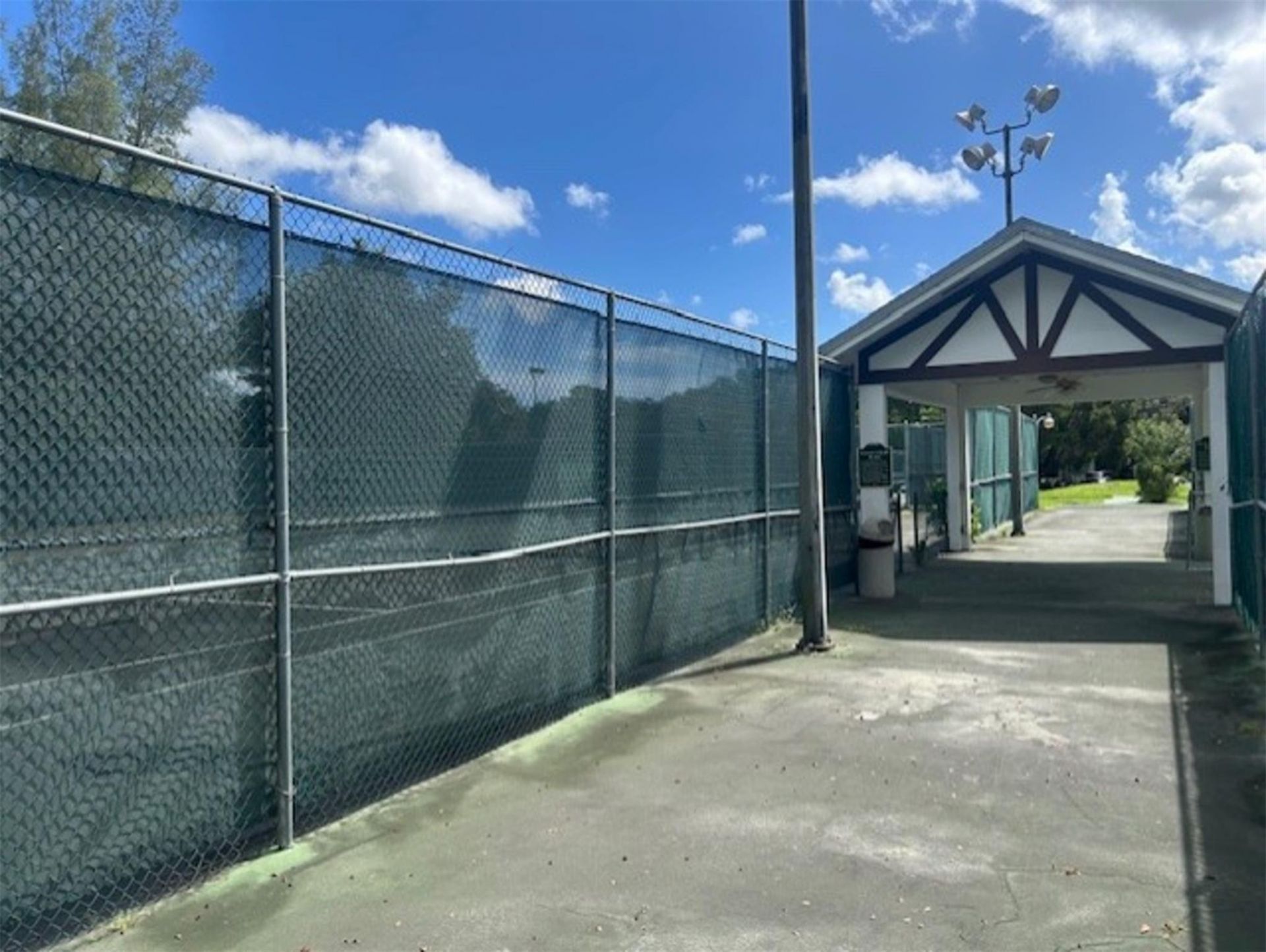 3720 Inverrary Drive, Unit 1T, Lauderhill, FL 33319 Photo