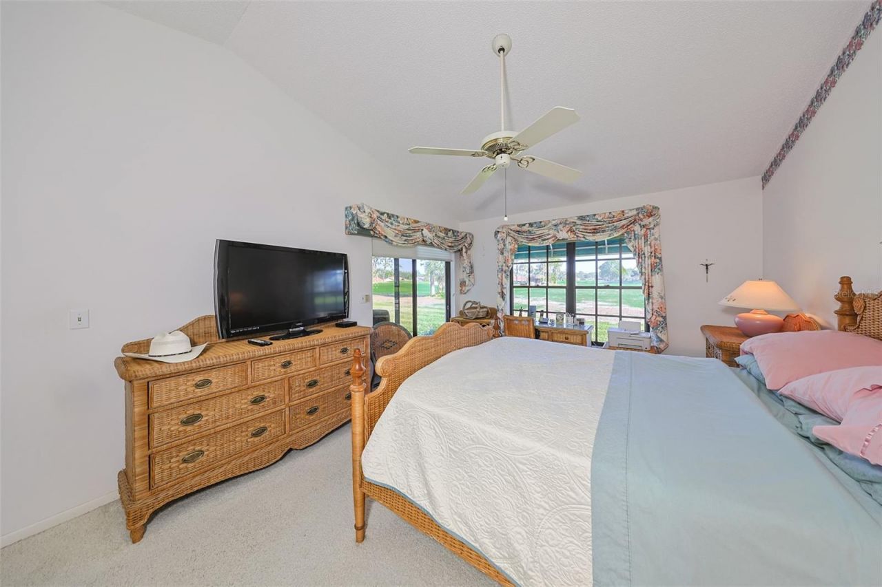 5941 Clubside Drive, Unit 5941, Sarasota, FL 34243 Photo