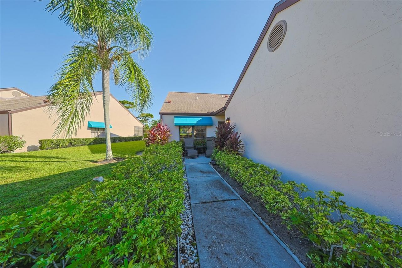 5941 Clubside Drive, Unit 5941, Sarasota, FL 34243 Photo