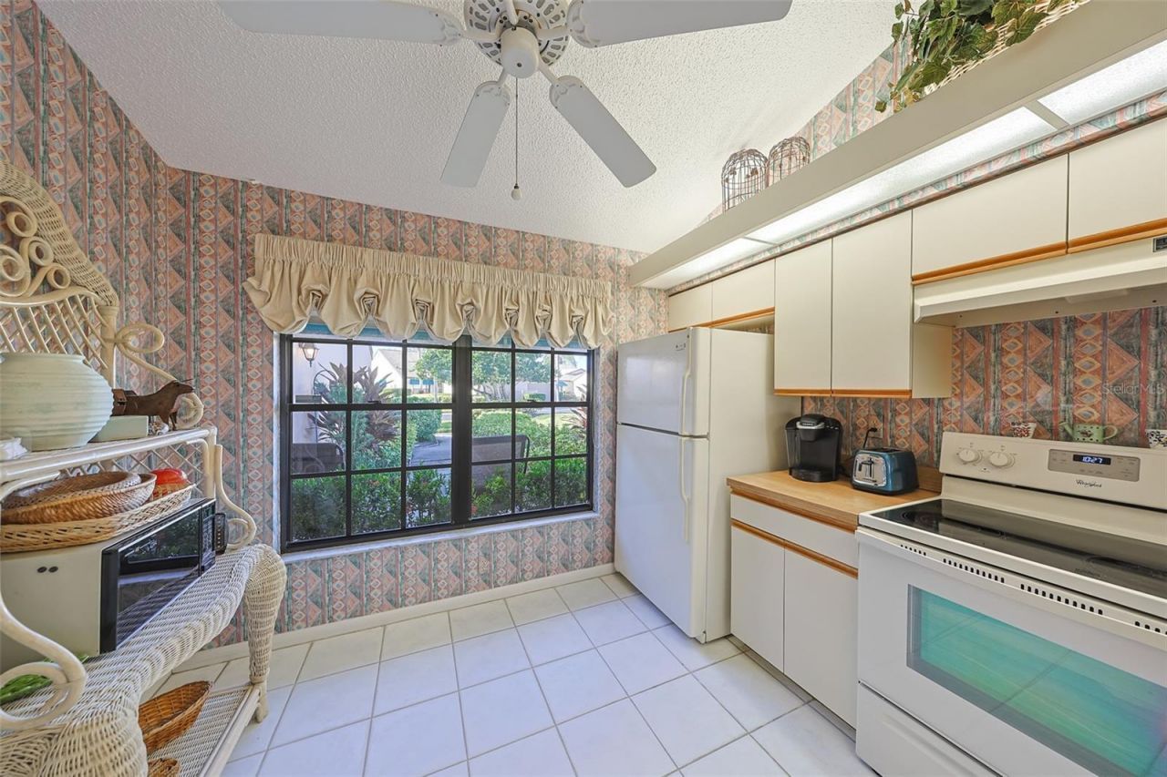 5941 Clubside Drive, Unit 5941, Sarasota, FL 34243 Photo