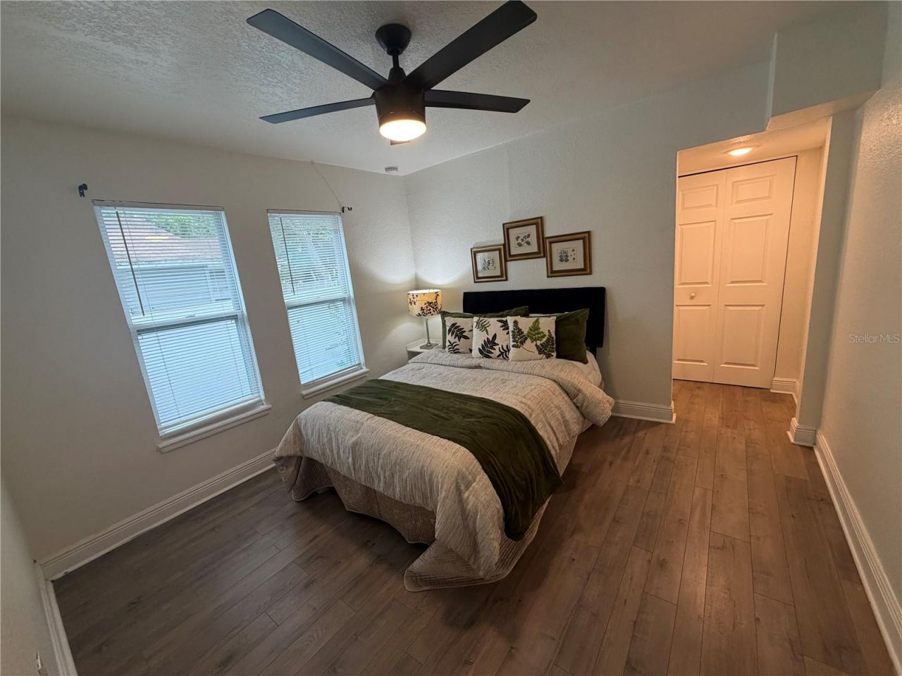 210 E Cluster Avenue, Tampa, FL 33604 Photo