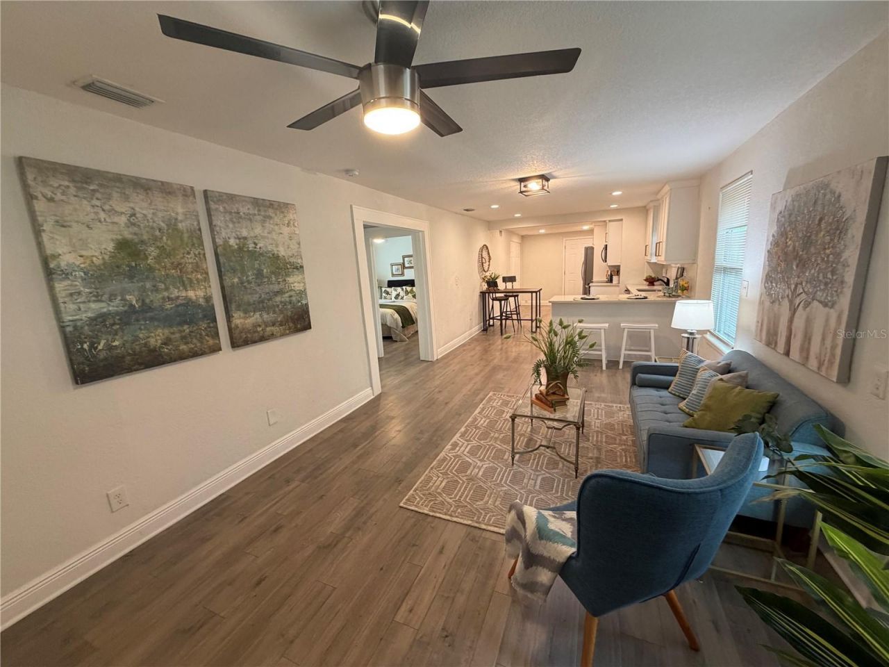 210 E Cluster Avenue, Tampa, FL 33604 Photo