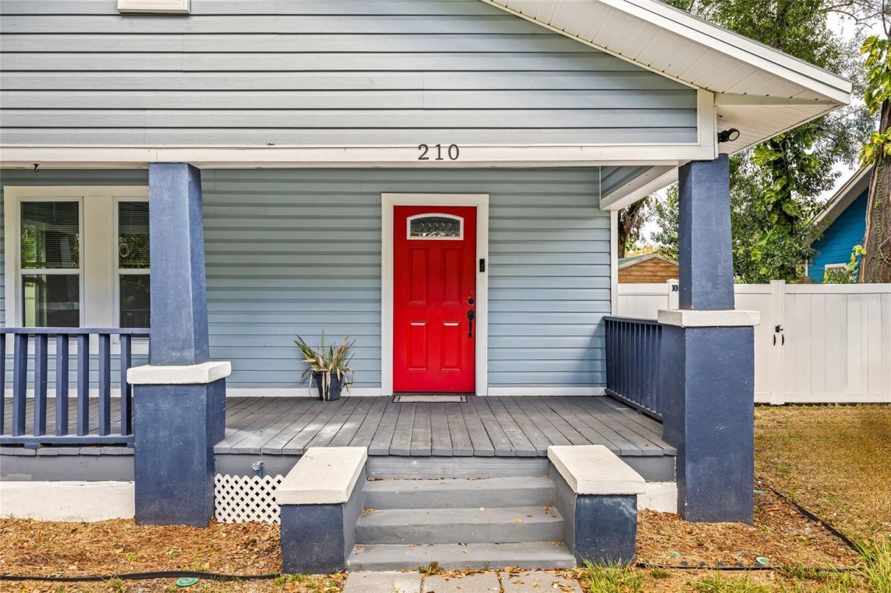 210 E Cluster Avenue, Tampa, FL 33604 Photo