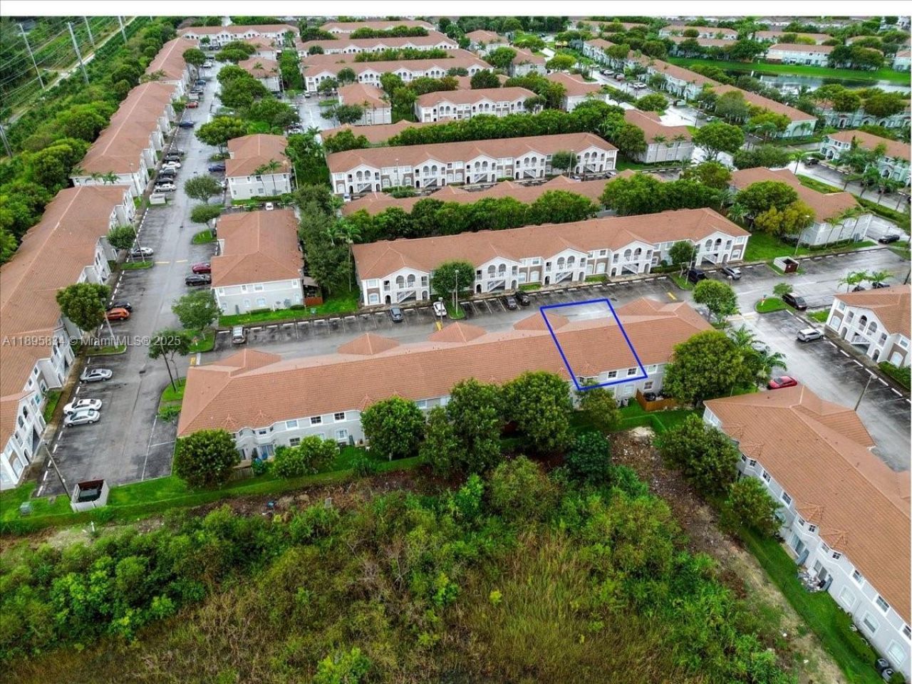 1677 SE 27th Ct, Unit 202, Homestead, FL 33035 Photo