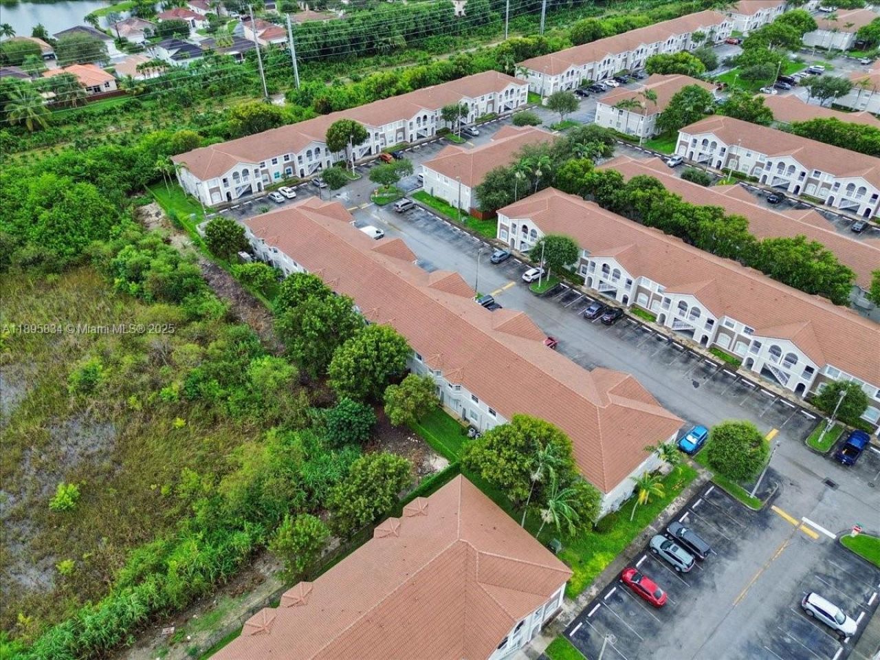 1677 SE 27th Ct, Unit 202, Homestead, FL 33035 Photo