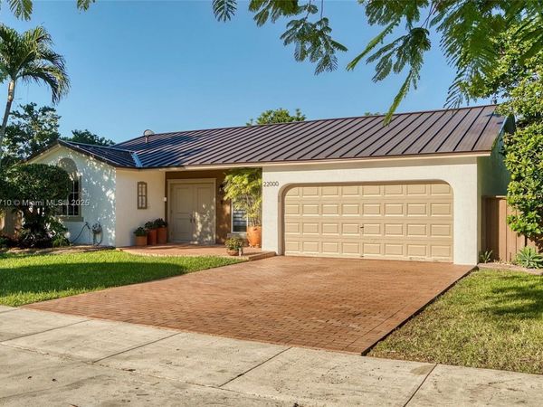 22000 SW 127th Ave, Miami, FL 33170