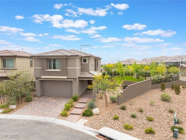 438 Wind Poppy Street, Las Vegas, NV 89138
