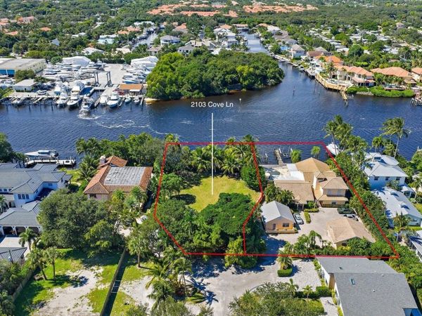 2103 Cove Lane, North Palm Beach, FL 33408