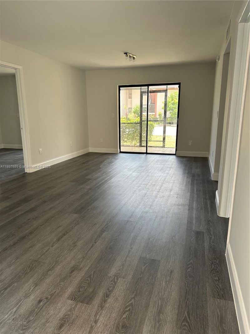 855 NE 209th St, Unit 103-34, Miami, FL 33179 Photo