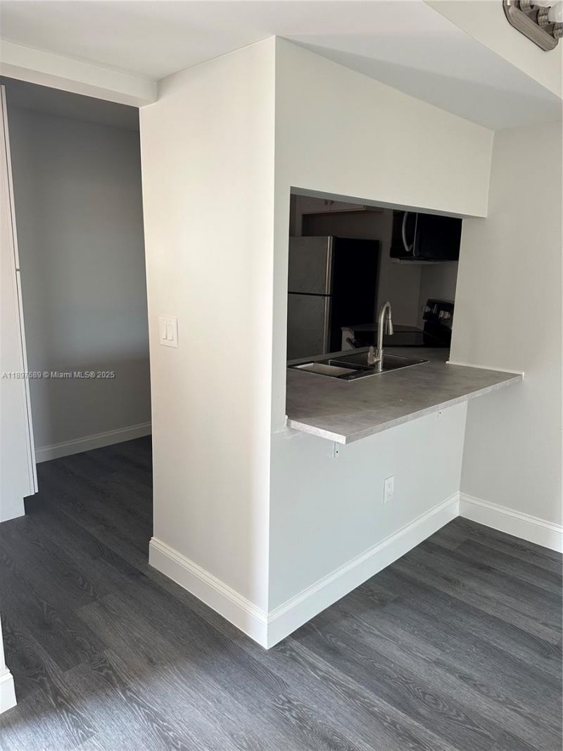 855 NE 209th St, Unit 103-34, Miami, FL 33179 Photo