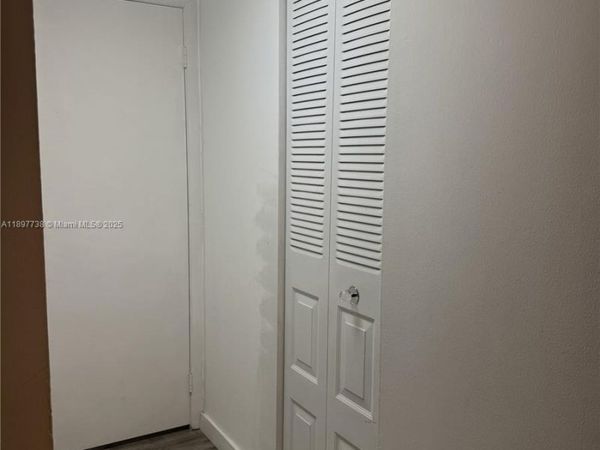 20301 W Country Club Dr, Unit 821, Aventura, FL 33180