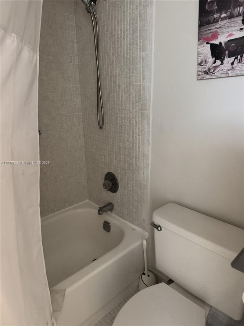 20301 W Country Club Dr, Unit 821, Aventura, FL 33180 Photo