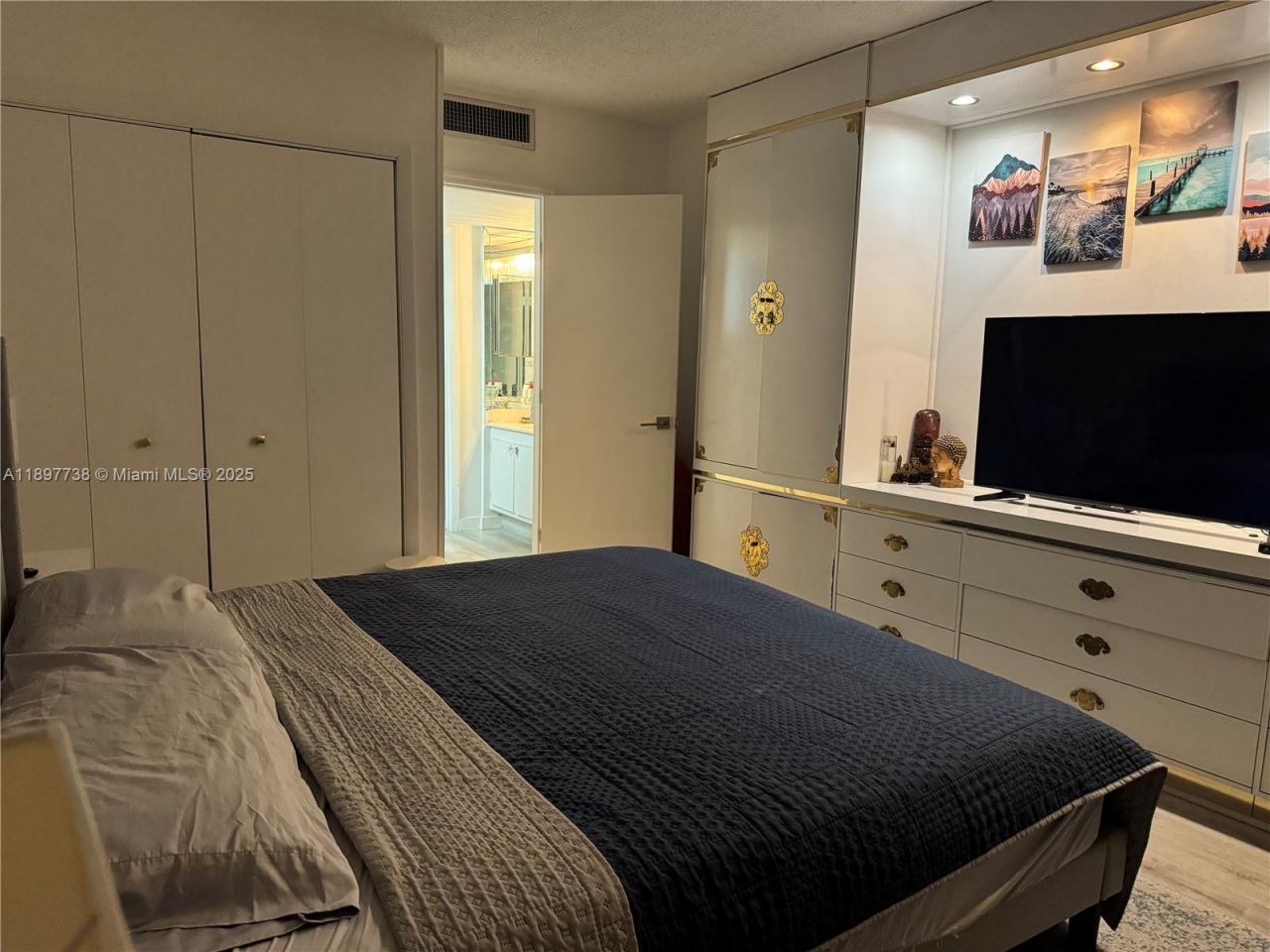 20301 W Country Club Dr, Unit 821, Aventura, FL 33180 Photo