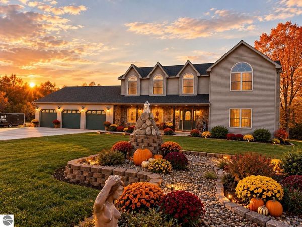 99 Alamando Road N, Shepherd, MI 48883