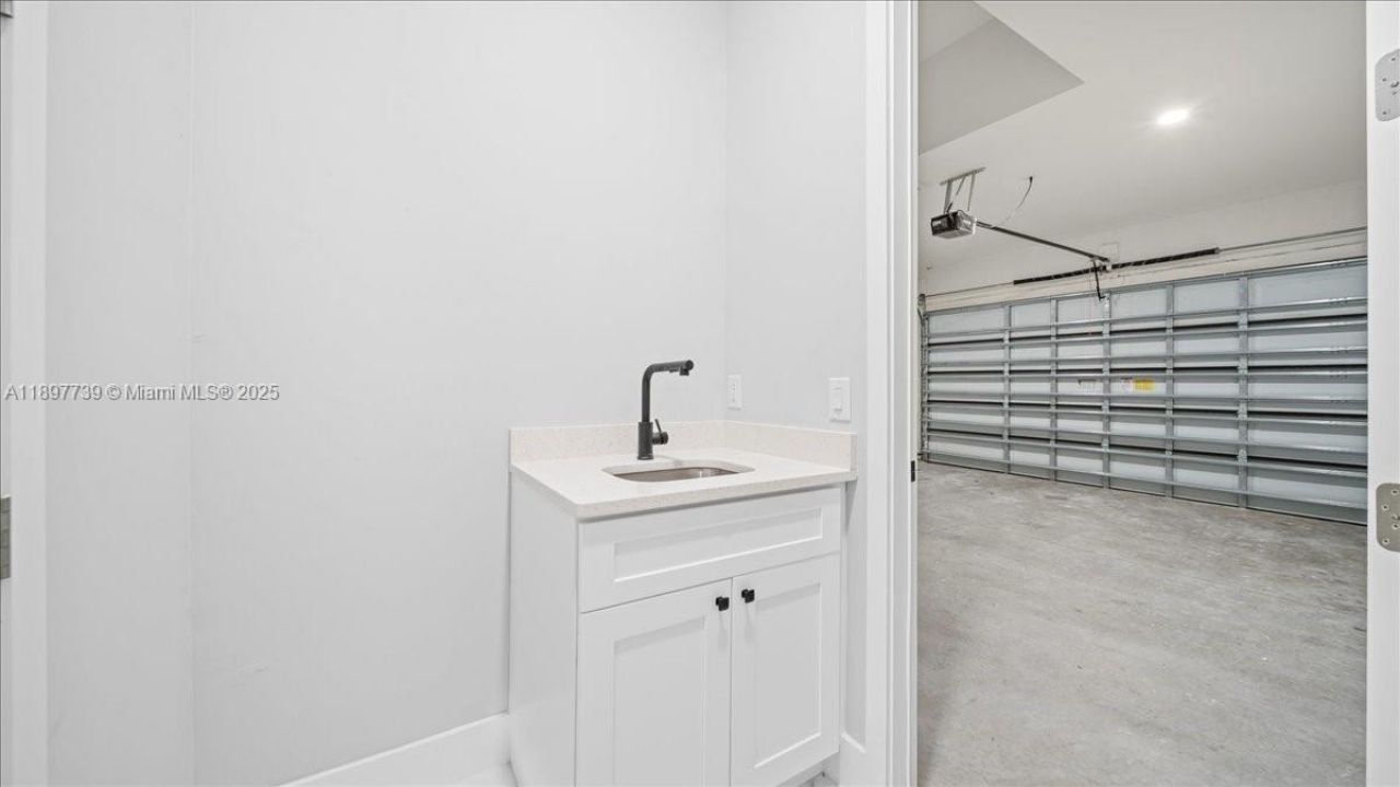 932 Maddock St, Lehigh Acres, FL 33974 Photo