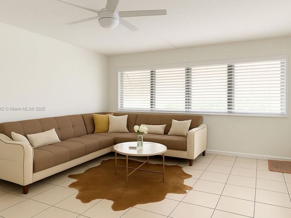 215 SE 3rd Ave, Unit 304B, Hallandale Beach, FL 33009