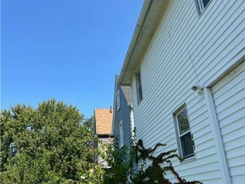 3288 Scranton Road, Cleveland, OH 44109 Photo 6