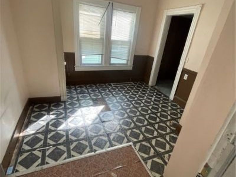 3288 Scranton Road, Cleveland, OH 44109 Photo 9