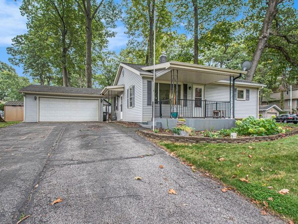 225 Holton Road, La Porte, IN 46350