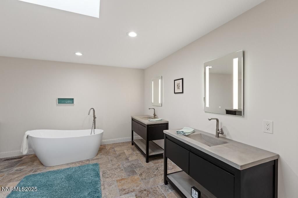 4811 W Lakeridge Terrace, Reno, NV 89509 Photo