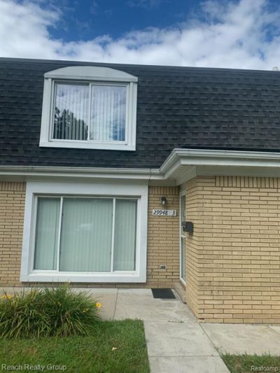 29948 City Center Drive, Warren, MI 48093 Main Photo