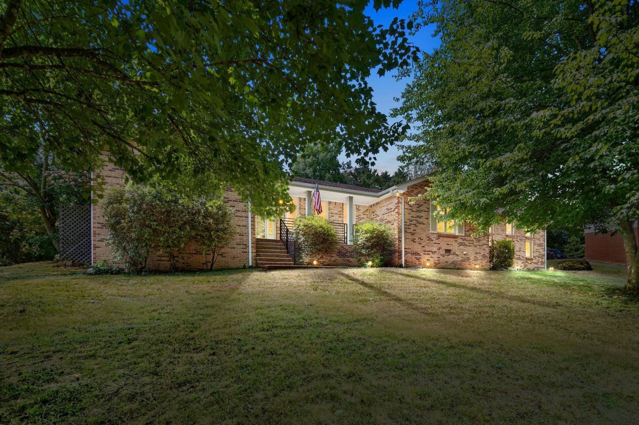 1606 Iroquois Rd, Clarksville, TN 37043 Main Photo